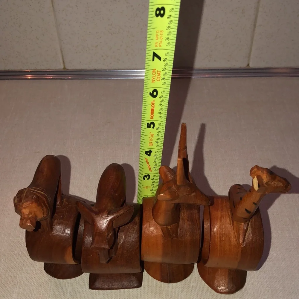 Hand‎ carved made in Kenya Animal Wooden napkin rings, set of 4
